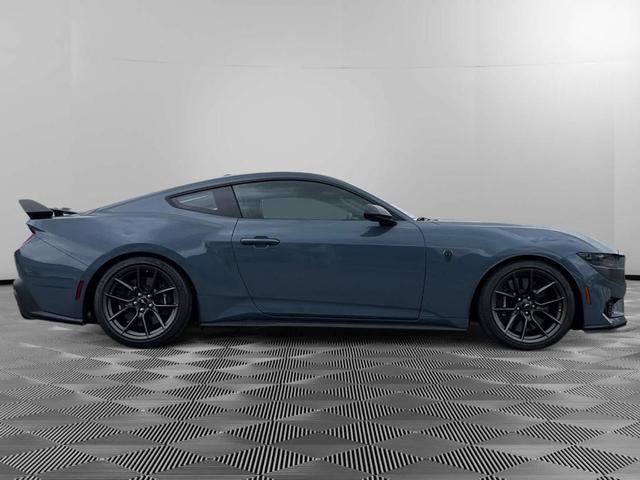 2024 ford mustang dark horse