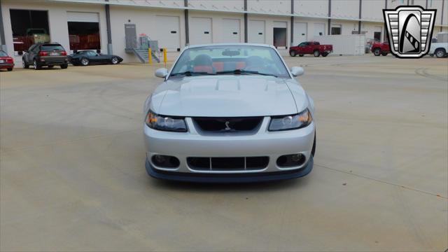 2003 ford mustang base