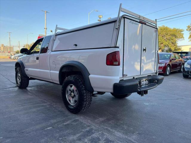 2003 chevrolet s-10 base