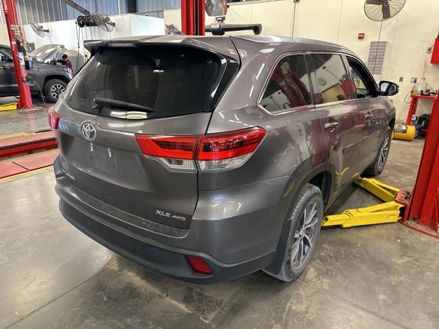 2019 toyota highlander xle