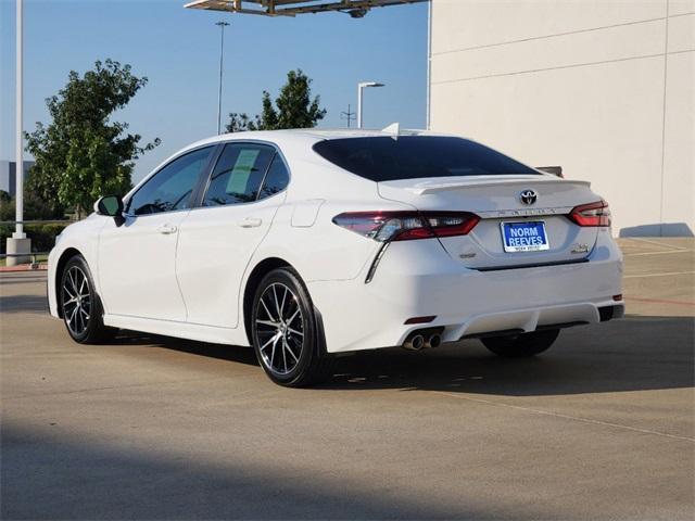 2023 toyota camry hybrid se