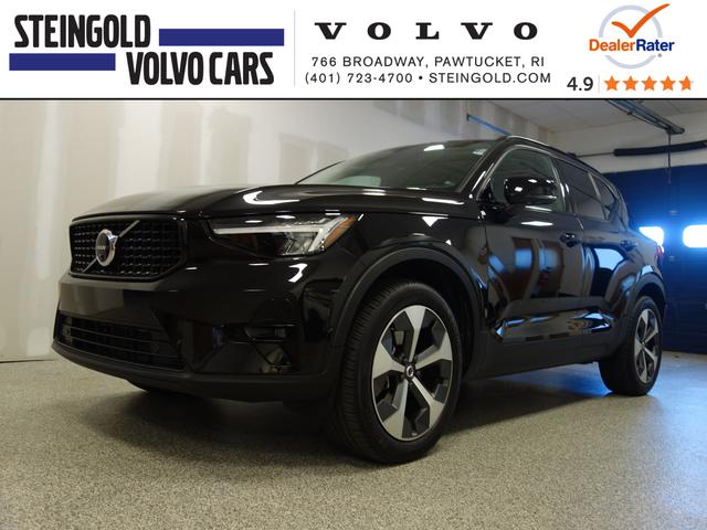 2024 volvo xc40 b5 awd plus dark theme