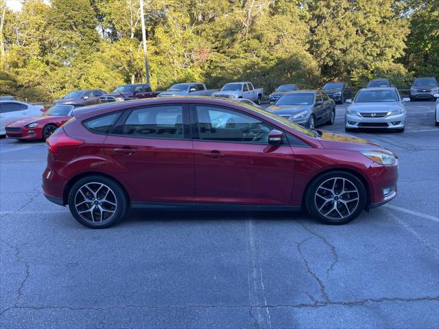 2017 ford focus sel