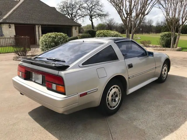 1986 nissan 300zx coupe; 2 door