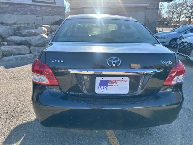 2010 toyota yaris base