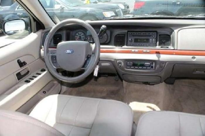 2011 ford crown victoria lx in los angeles, ca