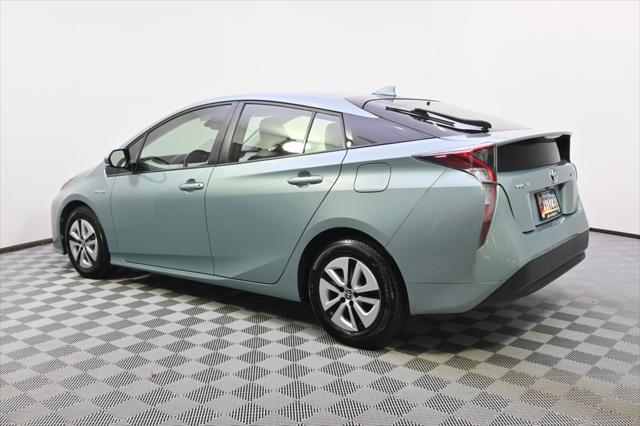 2016 toyota prius three