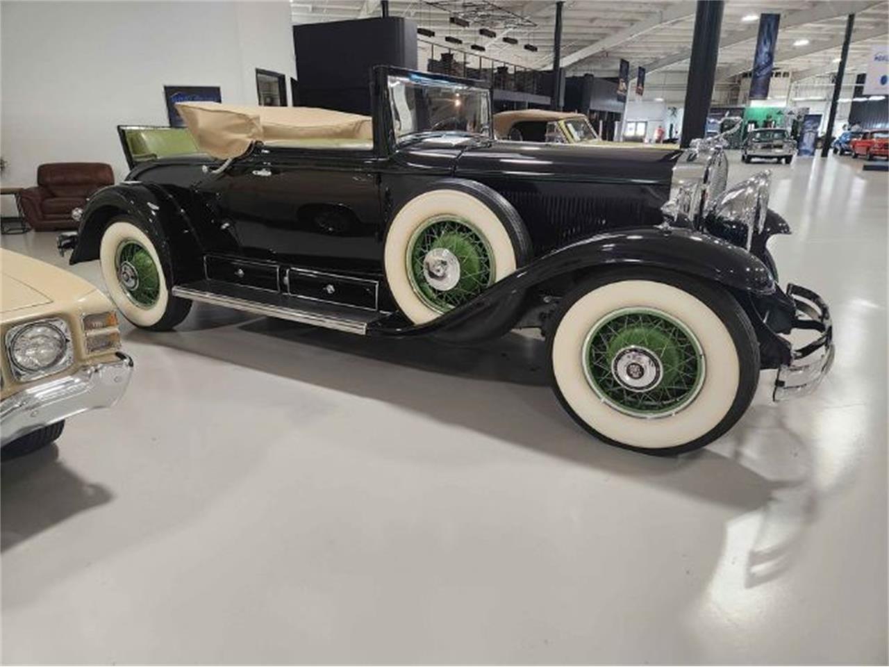 1930 cadillac antique