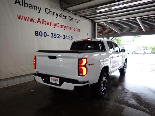 2023 chevrolet colorado lt