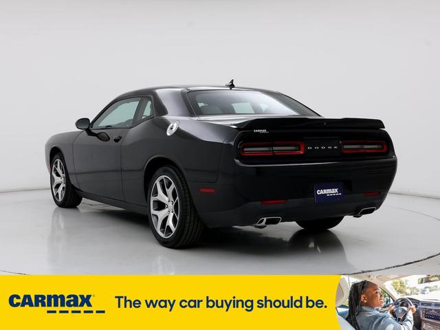 2016 dodge challenger sxt plus