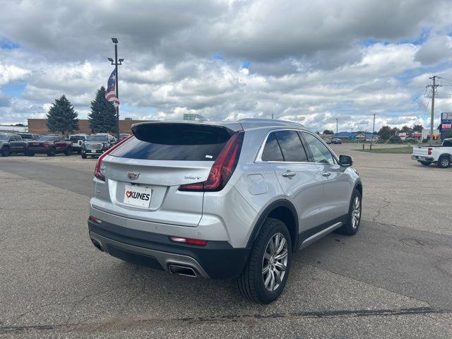 2022 cadillac xt4 premium luxury