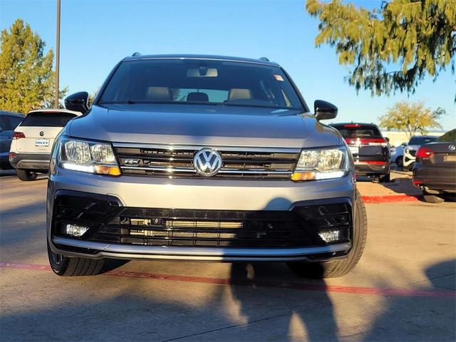 2021 volkswagen tiguan 2.0t se r-line black