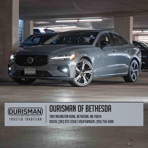 2024 volvo s60 plus dark theme