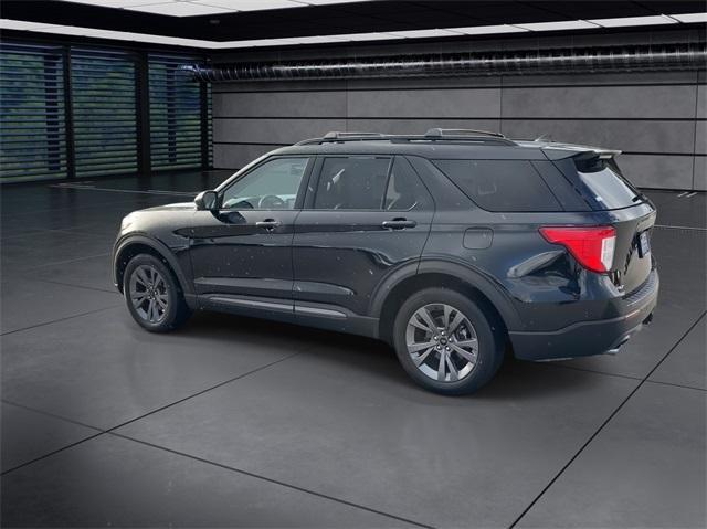 2021 ford explorer xlt