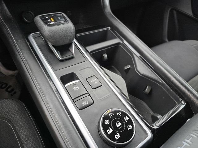 2022 nissan pathfinder sv 4wd
