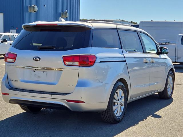 2016 kia sedona lx