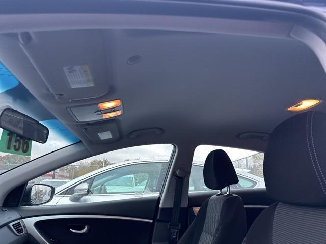 2016 hyundai elantra gt base