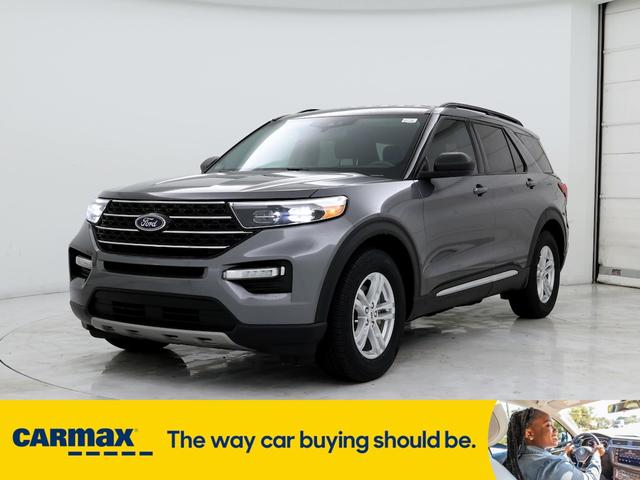 2022 ford explorer xlt