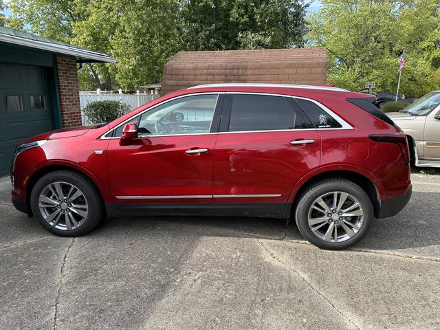 2023 cadillac xt5 premium luxury