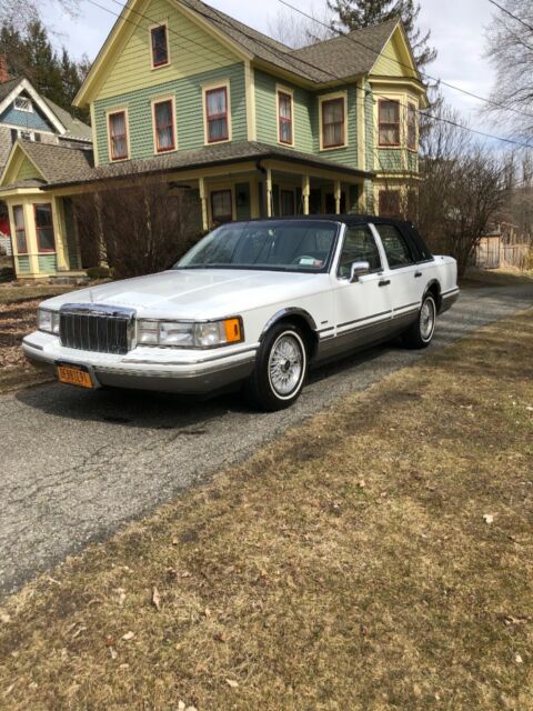 1991 lincoln town car signature series