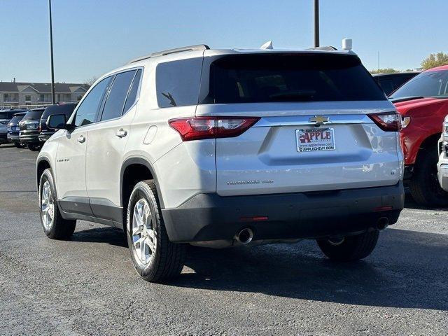 2021 chevrolet traverse lt leather