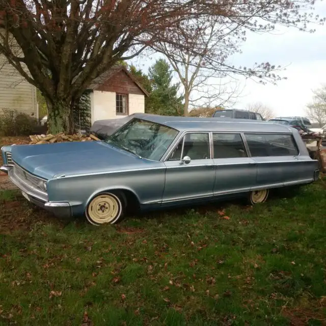 1966 chrysler town and country