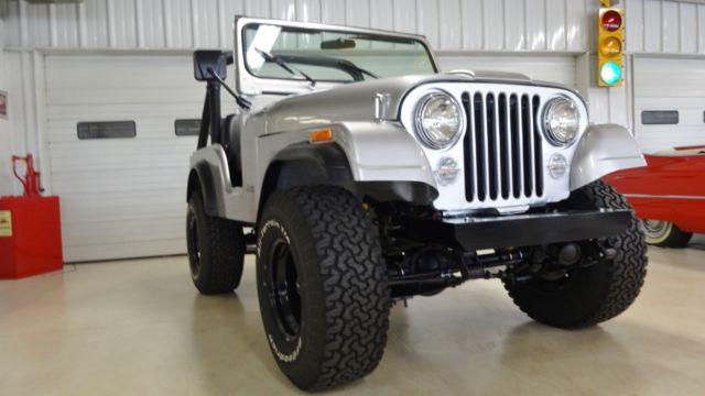 1979 jeep cj5 8399 miles silver jeep 304 v8 bored 30 over manual 3 speed