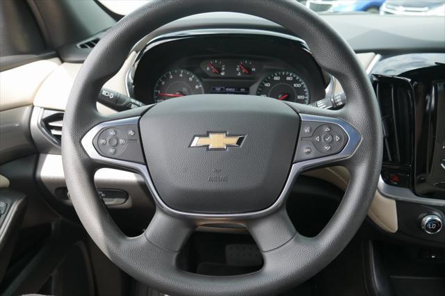 2022 chevrolet traverse ls