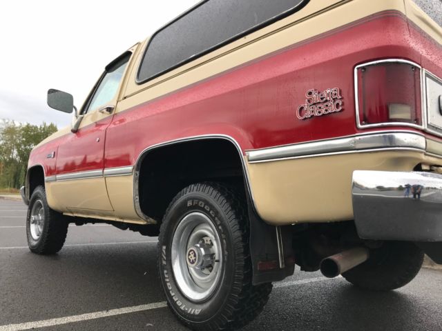 1986 gmc jimmy 4x4 127,000 miles very nice!!!