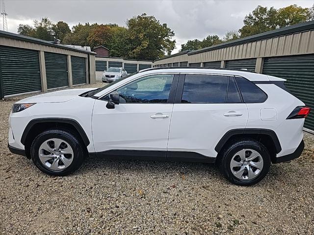 2021 toyota rav4 le