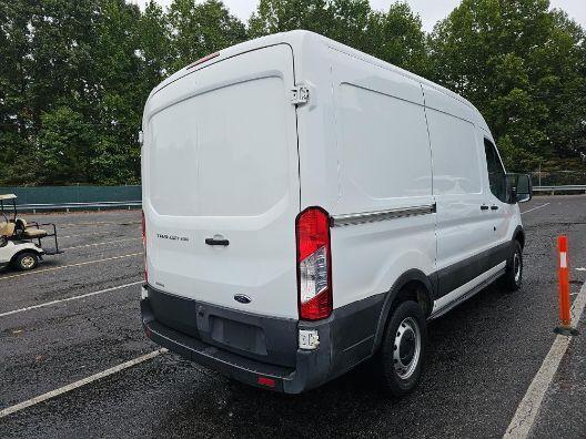 2016 ford transit-250 130 wb medium roof cargo