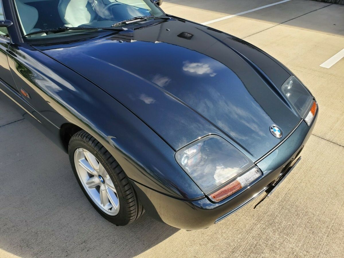 * rare 1991 bmw z1 * 2,377 original miles * collector quality * must see *