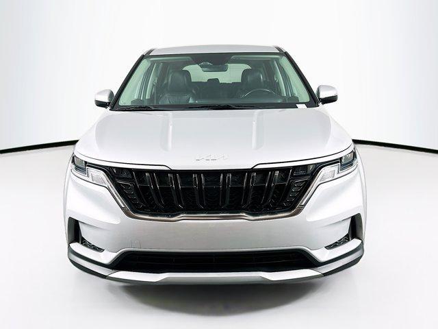 2023 kia carnival lx