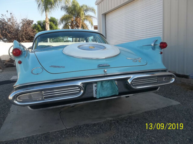 1957 chrysler imperial 2 door hardtop