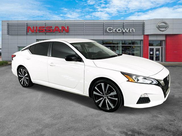 2022 nissan altima sr fwd