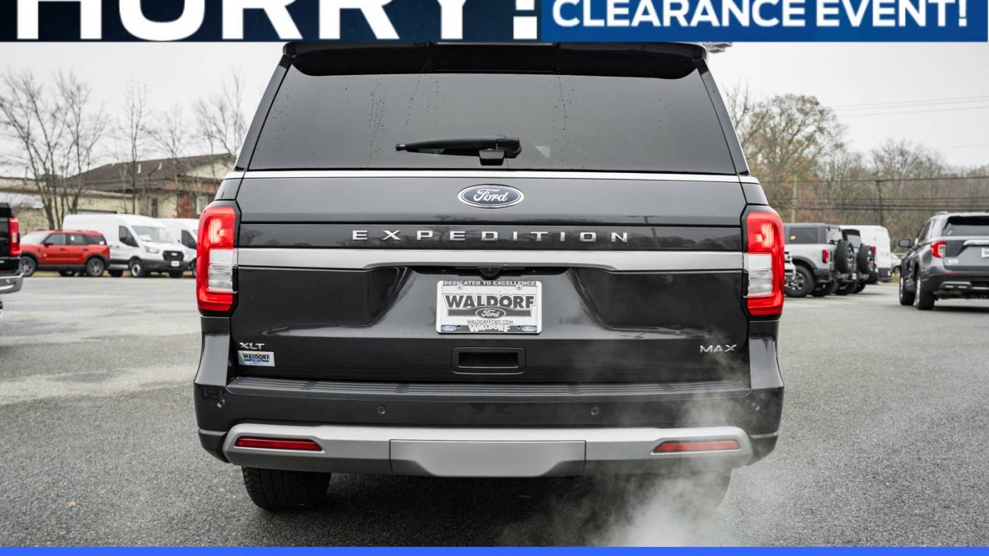 2024 ford expedition max xlt
