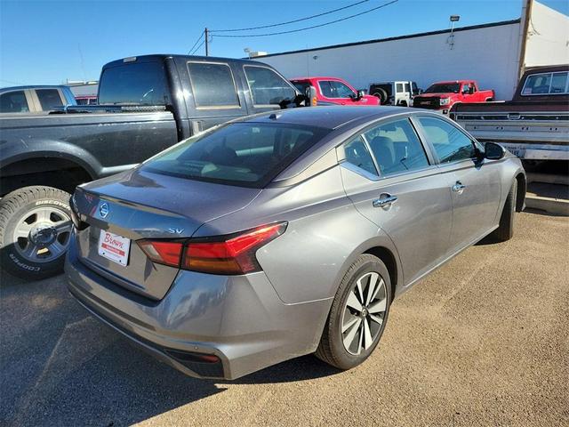 2022 nissan altima 2.5 sv