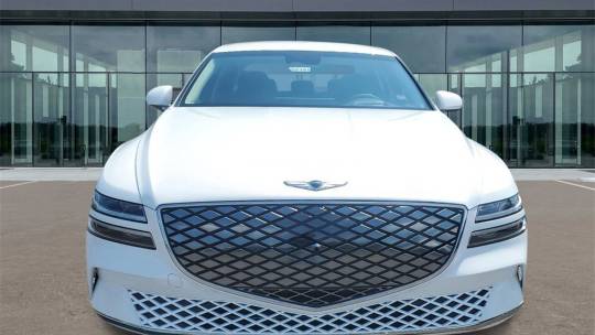 2023 Genesis G80