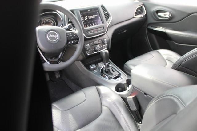 2023 jeep cherokee altitude lux