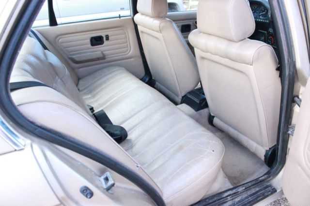 low mileage gold 4-door sedan 1991 bmw 3251 3-series