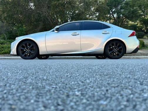 2014 lexus is 250 base in newbury park, california