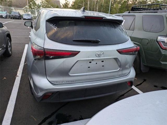 2024 toyota highlander le