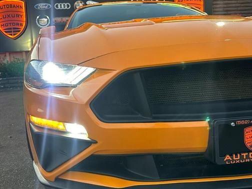 2018 ford mustang