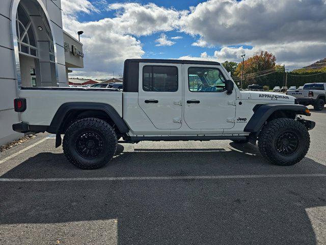 2020 jeep gladiator sport s
