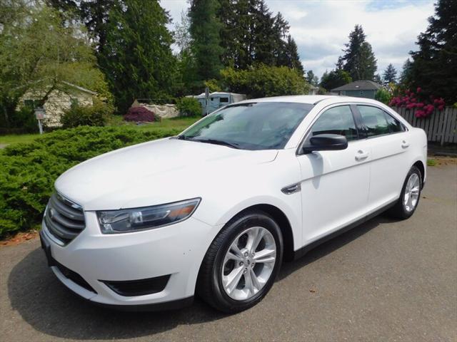2018 ford taurus se