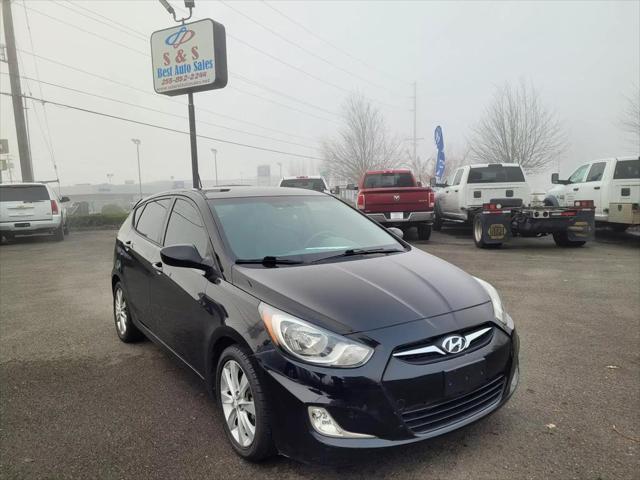 2012 hyundai accent se
