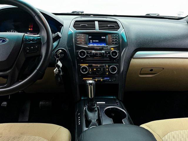 2016 ford explorer base
