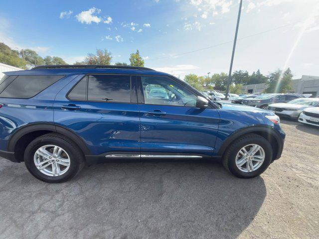 2023 ford explorer xlt