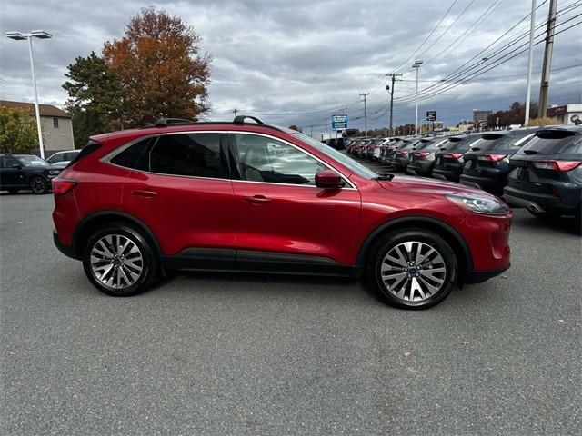 2022 ford escape titanium