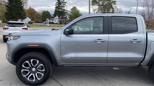 2024 GMC Canyon